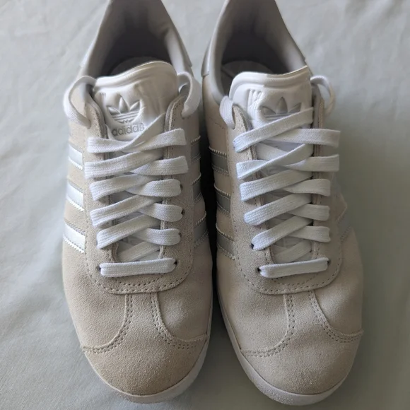 Adidas Gazelle Women's Spikeless Golf Shoes - Picture 14 of 16